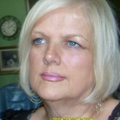 Profile Picture of Wanda Higgins (@candycanestripe) on Twitter