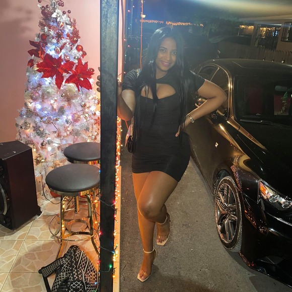 Genesis Rosario - Poshmark Profile Picture of Genesis Rosario (@genesissuero64) on Poshmark