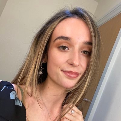 Profile Picture of Maria Pratt 👸🏻 (@MariaPratt98) on Twitter