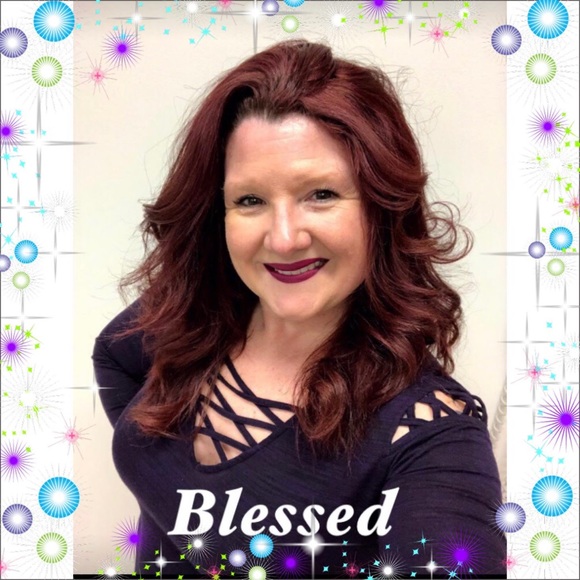 Profile Picture of Lynette Mcnay (@lm617) on Poshmark