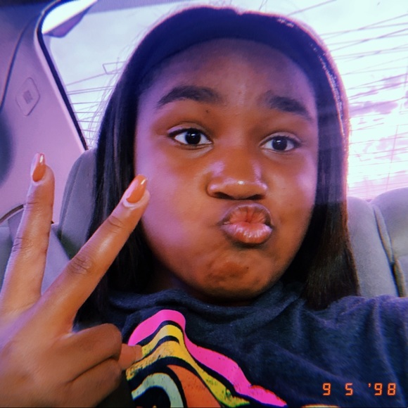 Profile Picture of Kyla Shedrick (@kylashedrick) on Poshmark