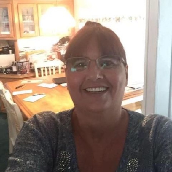 Profile Picture of Nelda Harrell (@neldaharrell) on Poshmark