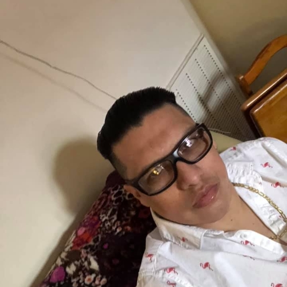 Profile Picture of Brandon Vera (@benjamar_2786) on Poshmark