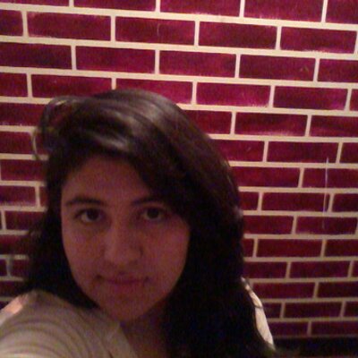 Profile Picture of Sharon Cardona (@sharitoilove) on Twitter