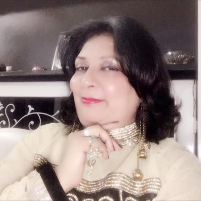 Profile Picture of Mona Gill (@monagill11) on Twitter