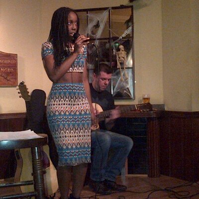 Profile Picture of Clarissa Felix (@clarissafelix00) on Twitter