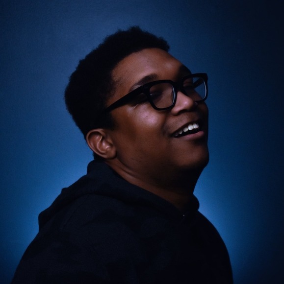 Profile Picture of Tanner Oliver (@tannerlongs32) on Poshmark