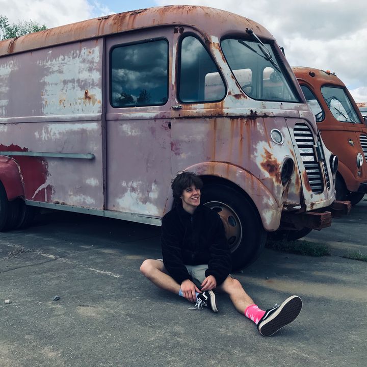 Profile Picture of Brett Hunsucker (@brettdood) on Tiktok
