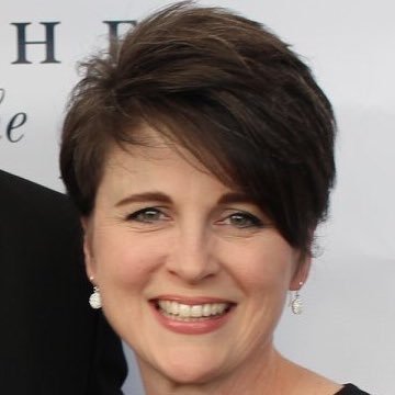 Profile Picture of M Womble (@GuysArtGal) on Twitter