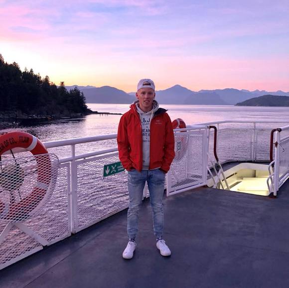 Profile Picture of Gareth Williams (@gareth_will__) on Poshmark