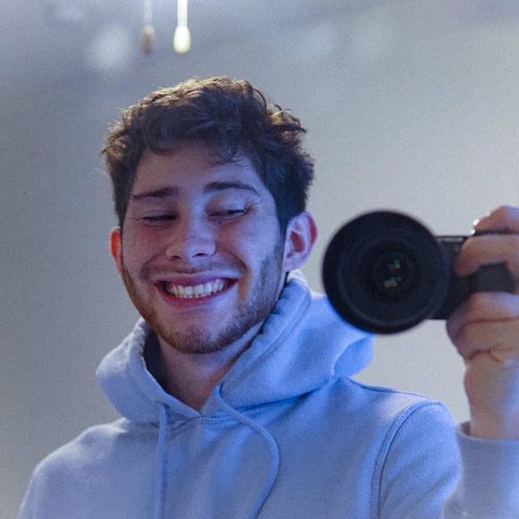 Profile Picture of Jason Almaraz ii (@jasona2) on Poshmark