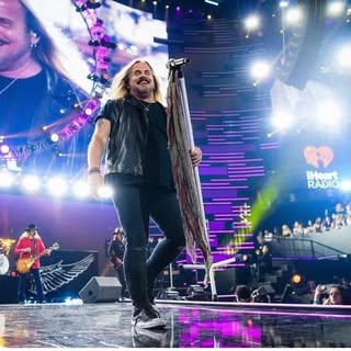 Profile Picture of Johnny - JVZ (@johnnyroyvanzant) on Instagram