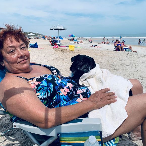 Profile Picture of Linda Donivan (@lindadonivan) on Poshmark