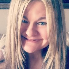 Profile Picture of Lindsay Pamperl (@LindsayPamperl) on Twitter