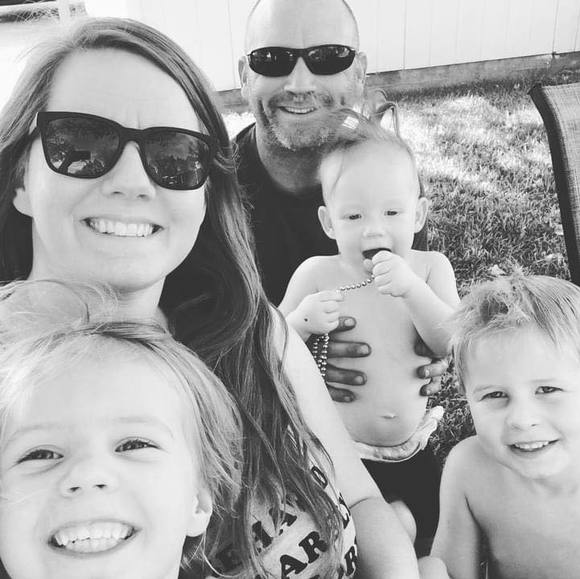 Profile Picture of Lane Thomas (@lanelakin16) on Poshmark