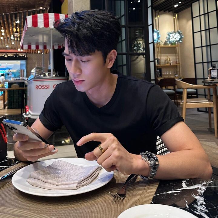 Profile Picture of William (@user6392745140149) on Tiktok