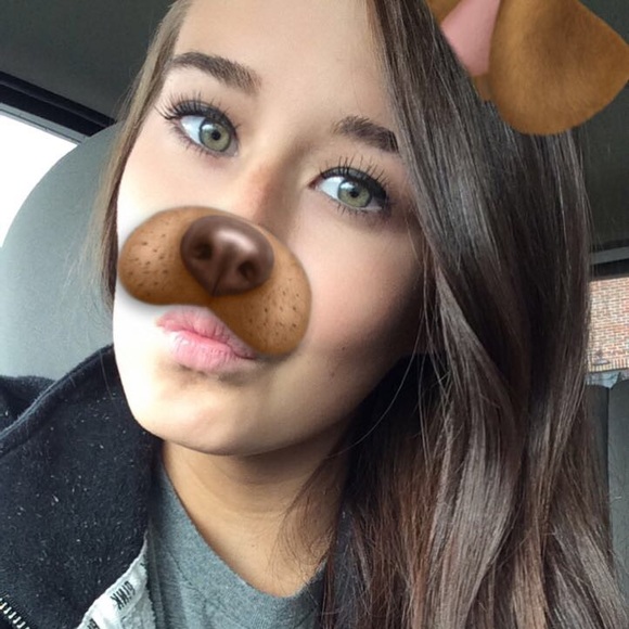 Profile Picture of Adriana Phelps (@a_phelps11) on Poshmark