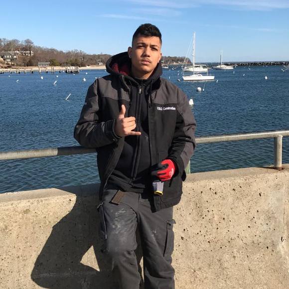 Profile Picture of Gabriel Carlos (@gabrielcarlos) on Poshmark