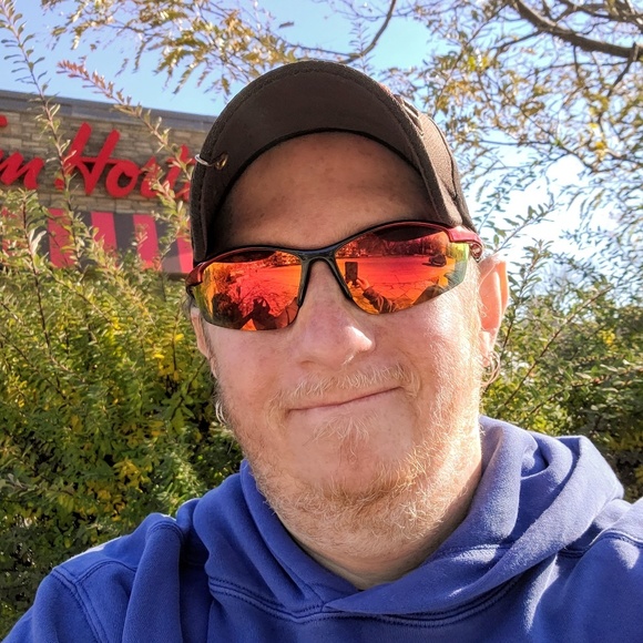 Profile Picture of Christopher Rayner (@boomerscrazy) on Poshmark