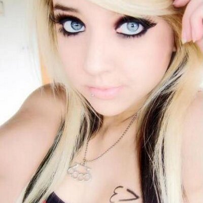 Profile Picture of Kim Nova (@kimi_nova) on Twitter