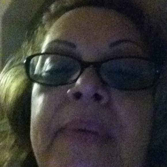 Profile Picture of Maria Newball (@marianewball) on Poshmark