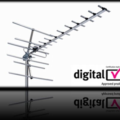 Profile Picture of Lloyd Lester (@Empiresaerials) on Twitter