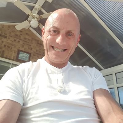 Profile Picture of David Swinnerton (@DavidSwinnerto7) on Twitter