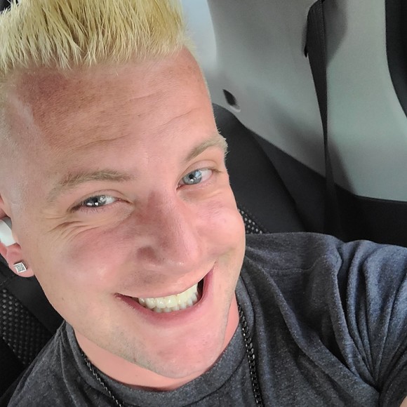 Profile Picture of Jerry Kearns (@idgafunltd) on Poshmark