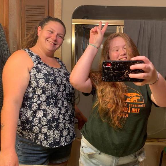 Profile Picture of Karen Gordon (@callalilly1216) on Poshmark