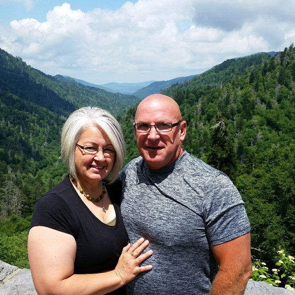 Profile Picture of Debbie Alexander (@dalexander68) on Poshmark