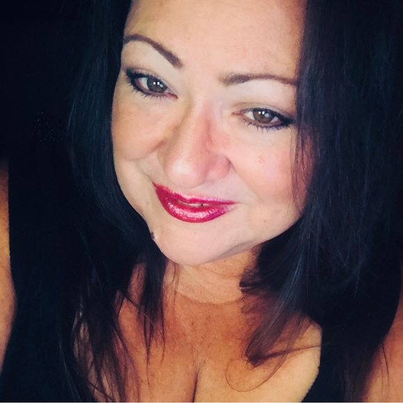 Profile Picture of Norma Crews adams (@23normajean) on Poshmark