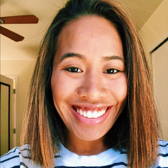 Profile Picture of Kayla Stubbs (@kayla_stubbs) on Poshmark