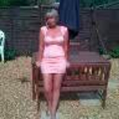Profile Picture of Claire Leach (@weeclaire73) on Twitter