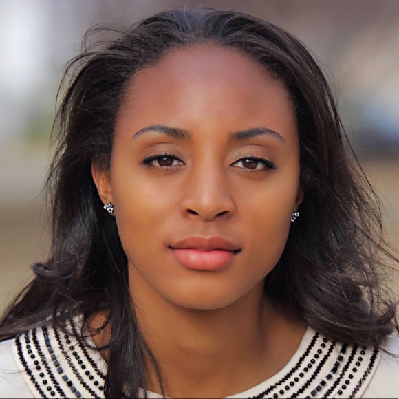 Alexa Wade - Poshmark Profile Picture of Alexa Wade (@alexakwade) on Poshmark