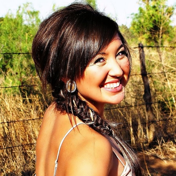 Sydnee Jones - Poshmark Profile Picture of Sydnee Jones (@sydneelj33) on Poshmark