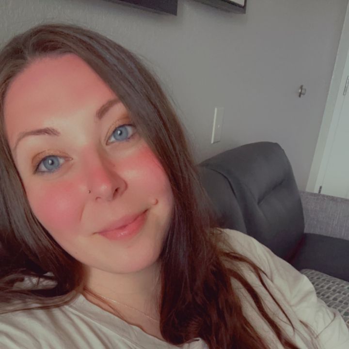 Profile Picture of Julia Mason (@julia_mason94) on Tiktok