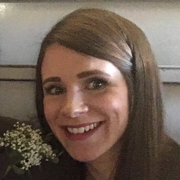 Rebecca Stengel - Poshmark Profile Picture of Rebecca Stengel (@rebecca_stengel) on Poshmark