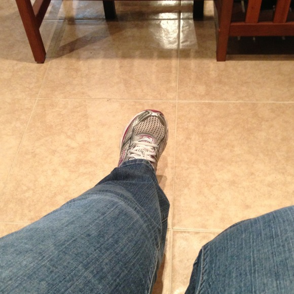 Profile Picture of Amanda Probst (@araynic) on Poshmark