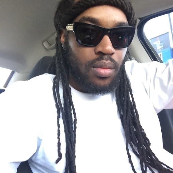 Profile Picture of James Landers (@jlanders317) on Poshmark