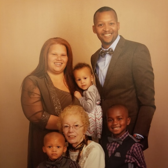 Profile Picture of Bobby Sharpe sr. (@bobbysharpe01) on Poshmark