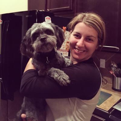 Profile Picture of Lindsay Hebert (@lindsaythebert) on Twitter