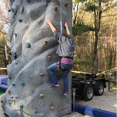 Profile Picture of Kim Dunton (@DuntonKim) on Twitter