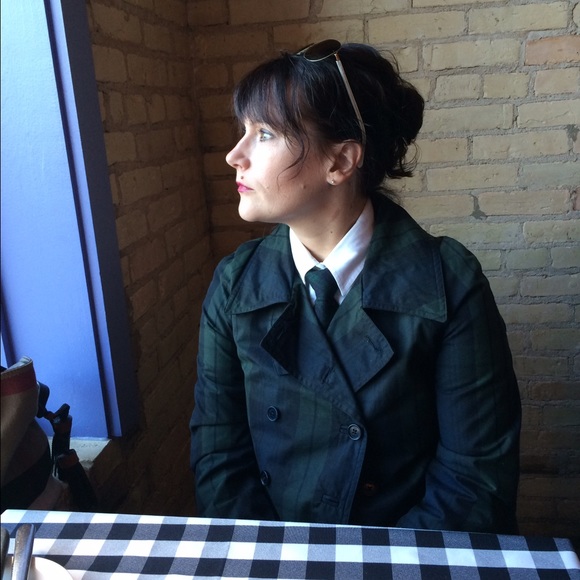 Profile Picture of Kerine Rosencrantz (@kmrosencrantz) on Poshmark