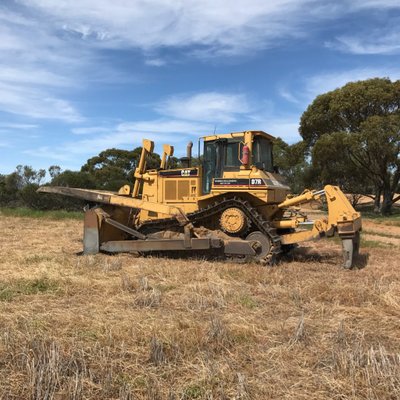 Profile Picture of Zingas Bulldozing (@zingasdozing) on Twitter