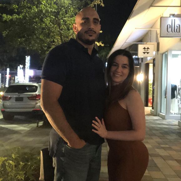 Profile Picture of Argelio Jimenez (@argeliojimenez) on Poshmark