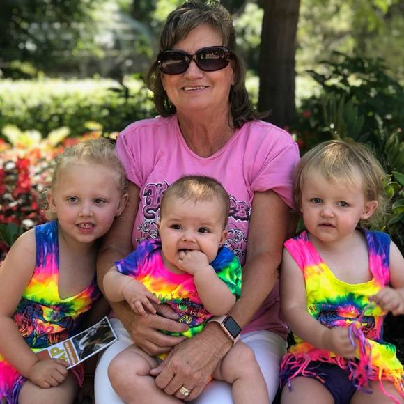 Profile Picture of Cooky Vachon (@cooky28) on Poshmark