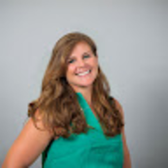 Profile Picture of Megan Heller (@mvheller117) on Poshmark