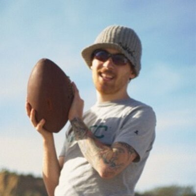 Profile Picture of Dan Azer (@danazerphoto) on Twitter