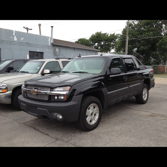 Profile Picture of Moses Adauto (@ma_23) on Poshmark