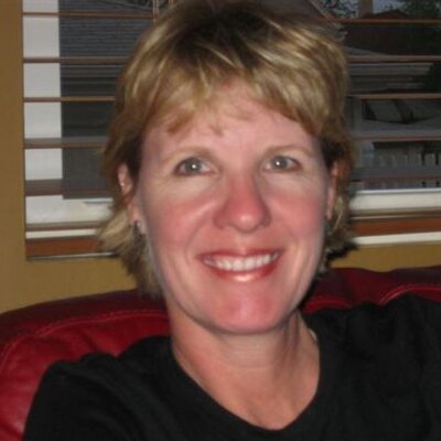 Profile Picture of Chris  Zach (@ChristineZach) on Twitter